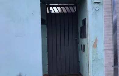 Imagem: A casa possui 2 Dormitórios, 1 Banheiro, 70m² de Área e