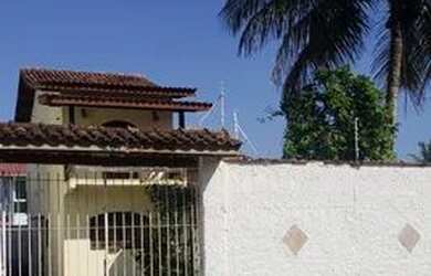 Imagem: A casa possui 2 Dormitórios, 3 Vagas na garagem, Imóvel novo