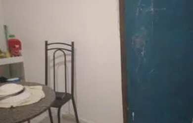 Imagem 9: Vendo uma casa. 1 Banheiroe2 Dormitórios