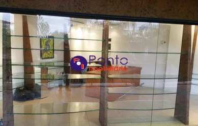 Imagem: O depósito possui 1 Vaga na garagem e 30m² de Área e está