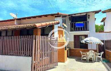 Imagem: A casa em condomínio possui 3 Dormitórios, 1 Banheiro, 2 Vagas