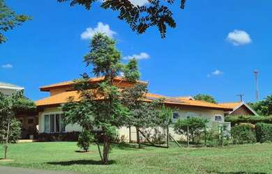 Imagem 3: LINDA CASA COM PLANEJADOS E PESCINA NO CONDOMINIO RESIDENCIAL PRIMAVERA...