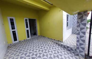 Imagem: A casa possui 2 Dormitórios, 1 Banheiro, 1 Vaga na garagem