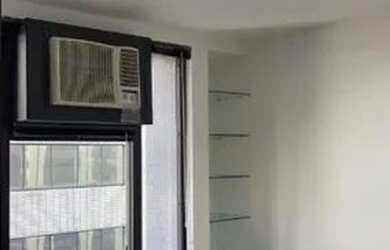 Imagem: O depósito possui 1 Vaga na garagem, 41m² de Área e está