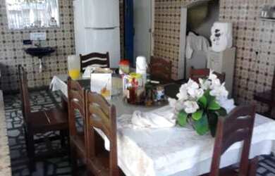 Imagem 4: Casarão na Imbiribeira. 450m² de Área, 4 Vagas na garageme5 Dormitórios