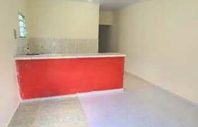 Imagem: A casa possui 1 Dormitório, 1 Banheiro e está localizado