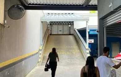 Imagem 1: Estacionamento prox