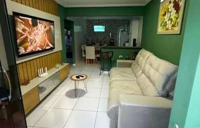 Imagem: A casa possui 2 Dormitórios, 2 Banheiros, 2 Vagas na garagem