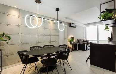 Imagem: O apartamento possui 2 Dormitórios, 2 Banheiros, 2 Vagas na