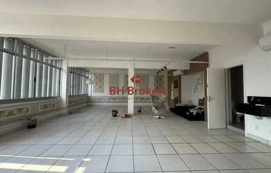 Imagem: O depósito possui 221m² de Área e está localizado em Centro