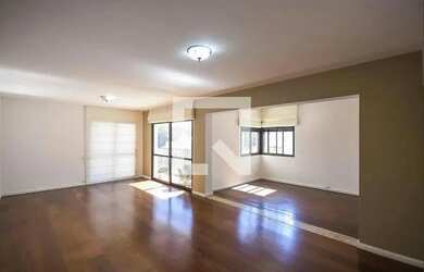 Imagem: O apartamento possui 4 Dormitórios, 4 Banheiros, 3 Vagas na