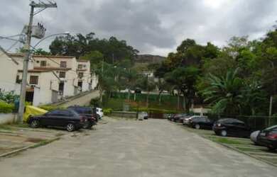 Imagem: A casa em condomínio possui 2 Dormitórios, 3 Banheiros, 1