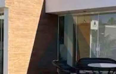 Imagem: A casa em condomínio possui 4 Dormitórios, 5 Banheiros, 4