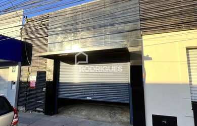 Imagem: O depósito possui 450m² de Área e está localizado em Centro