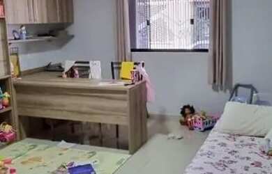 Imagem 4: Linda casa QNL 15. Guarda roupa, 200m² de Área, 4 Vagas na garageme3...