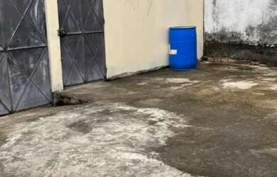 Imagem: A casa possui 2 Dormitórios, 1 Banheiro, 1 Vaga na garagem