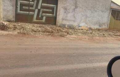 Imagem: O terreno possui 200m² de Área e está localizado em Sítios