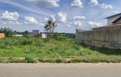 Imagem: O terreno à venda possui 349m² de Área e está localizado