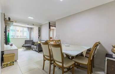 Imagem: O apartamento possui 2 Dormitórios, 2 Banheiros, 1 Vaga na