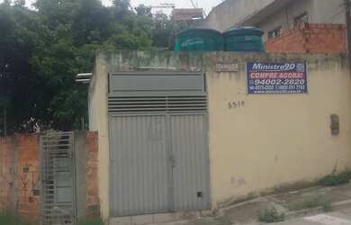 Imagem: A casa possui 3 Dormitórios, 3 Banheiros, 2 Vagas na garagem