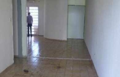 Imagem: A casa possui 5 Dormitórios, 5 Banheiros, 3 Vagas na garagem