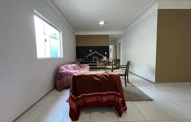 Imagem: A casa possui 4 Dormitórios, 5 Banheiros, 5 Vagas na garagem