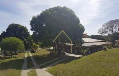 Imagem: A chácara possui 450m² de Área e está localizado em Santa