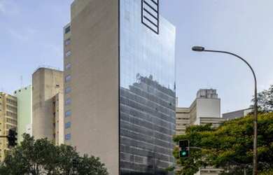 Imagem: O depósito possui 5 Vagas na garagem, 4.500m² de Área e