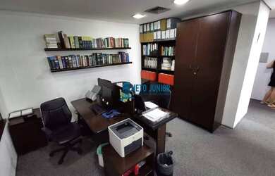 Imagem: O depósito possui 1 Vaga na garagem, 61m² de Área, Imóvel