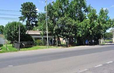 Imagem: O terreno possui 2.979m² de Área e está localizado em Scharlau