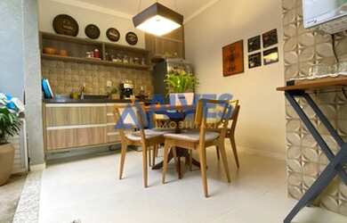 Imagem: A casa em condomínio possui 3 Dormitórios, 3 Banheiros, 2