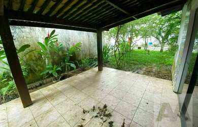 Imagem: A casa à venda possui 3 Dormitórios, 2 Banheiros, 2 Vagas