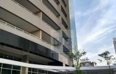 Imagem: O depósito possui 5 Vagas na garagem, 62m² de Área e está