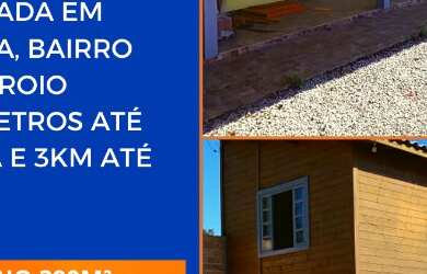 Imagem: A casa possui 4 Dormitórios, 3 Banheiros, 2 Vagas na garagem