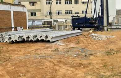 Imagem: O apartamento possui 2 Dormitórios, 1 Banheiro, 82m² de Área