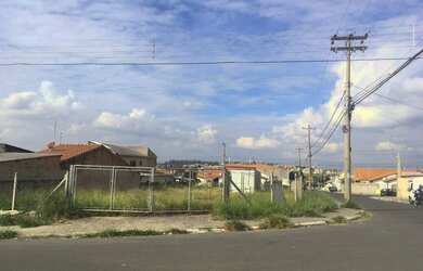 Imagem: O terreno possui 136m² de Área, Imóvel novo e está localizado