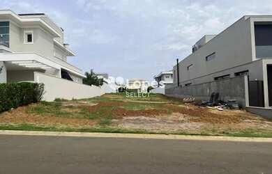 Imagem: O terreno possui 605m² de Área e está localizado em Jardim