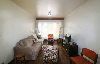 Imagem: A casa possui 3 Dormitórios, 3 Banheiros, 1 Vaga na garagem