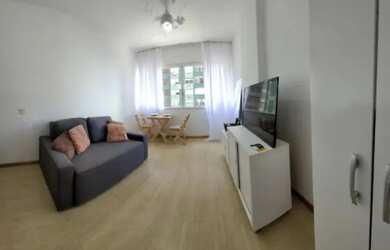 Imagem: O apartamento possui 2 Dormitórios, 1 Banheiro, 42m² de Área