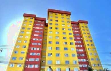 Imagem: O apartamento possui 2 Dormitórios, 1 Banheiro, 1 Vaga na garagem