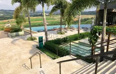 Imagem: O terreno à venda possui e está localizado em Loteamento