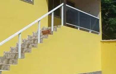 Imagem: A casa possui 1 Dormitório, 1 Banheiro, 90m² de Área e está