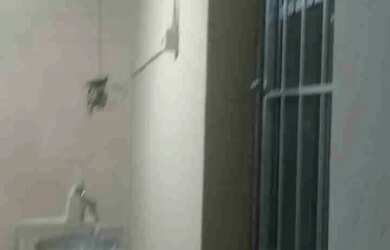 Imagem: A casa possui 1 Dormitório, 1 Banheiro e está localizado em