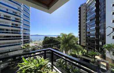 Imagem: O apartamento possui 3 Dormitórios, 3 Banheiros, 2 Vagas na