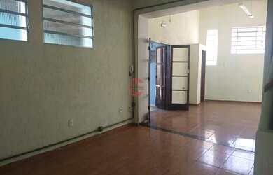 Imagem: A casa possui 2 Dormitórios, 2 Banheiros, 1 Vaga na garagem