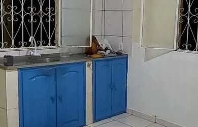 Imagem: A casa possui 2 Dormitórios, 1 Banheiro, 1 Vaga na garagem