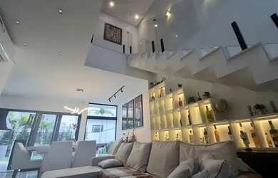 Imagem: A casa em condomínio à venda possui 3 Dormitórios, 5 Banheiros