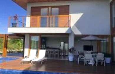 Imagem: A casa em condomínio possui 5 Dormitórios, 5 Banheiros, 3