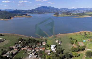 Imagem 4: Casa pé na água no principal condomínio, a melhor vista de toda represa...