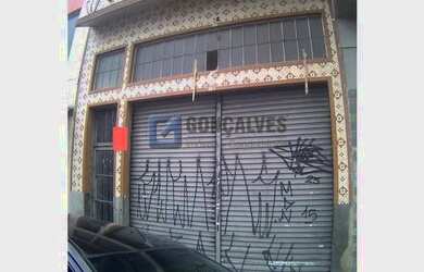 Imagem: O depósito possui 5 Vagas na garagem e 160m² de Área e está